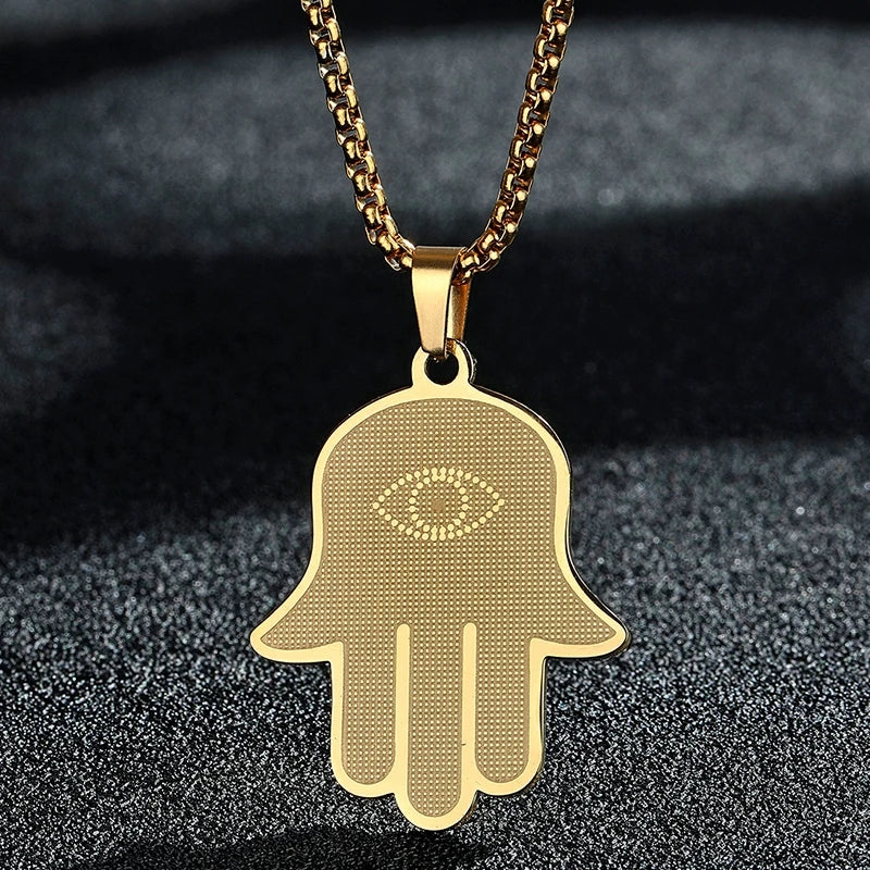 Engraved Star Pendant Necklace