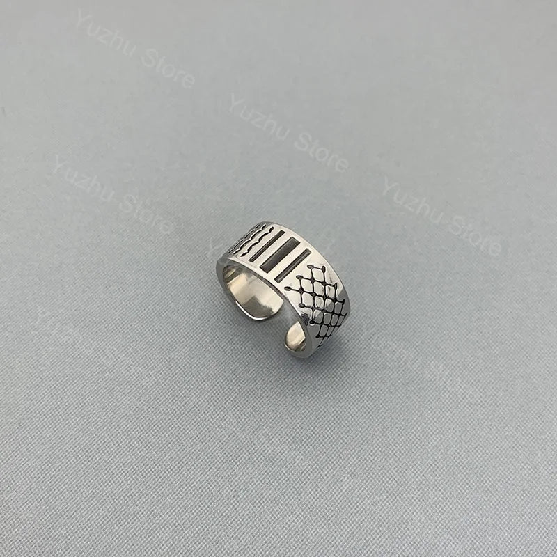 Geometric Kufiya Rings