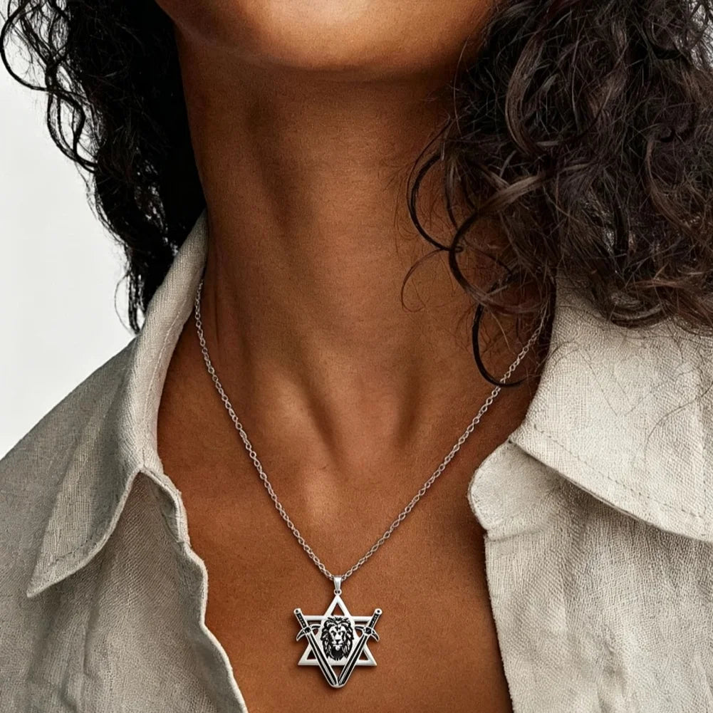 Lion Head Star Necklace