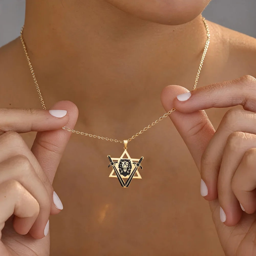 Lion Head Star Necklace