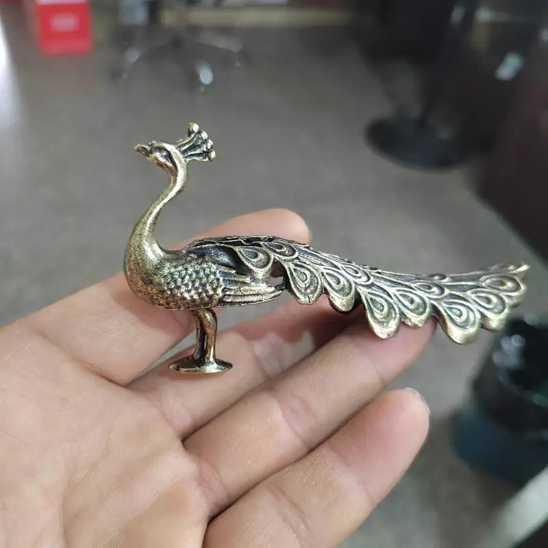 1Pcs Ornament Peacock Figure